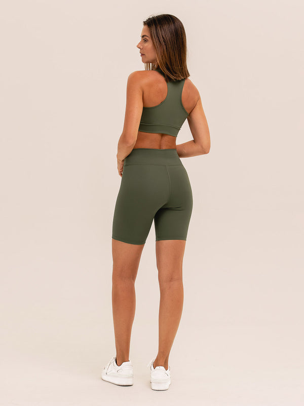 Bermuda Feminina para Academia Verde Militar