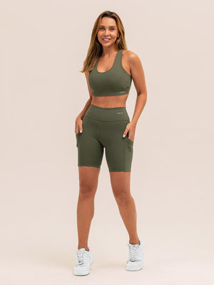 Bermuda com Bolsos Verde Militar