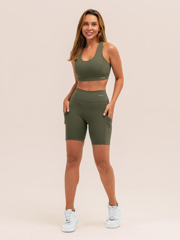 Bermuda com Bolsos Verde Militar