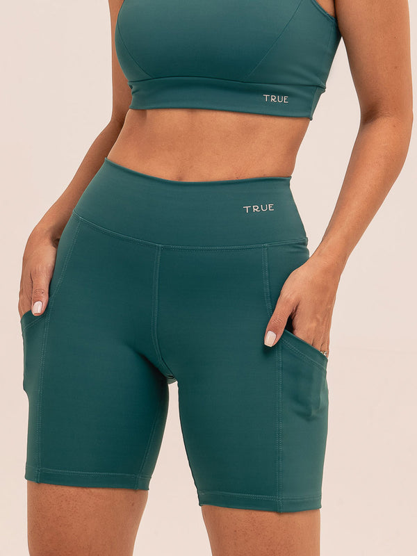 Bermuda com Bolsos Emana Verde Imperial